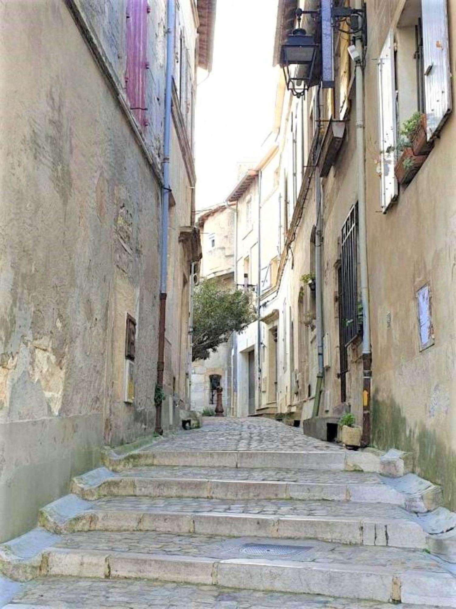 Maison De Ville Des Arenes Арл Екстериор снимка